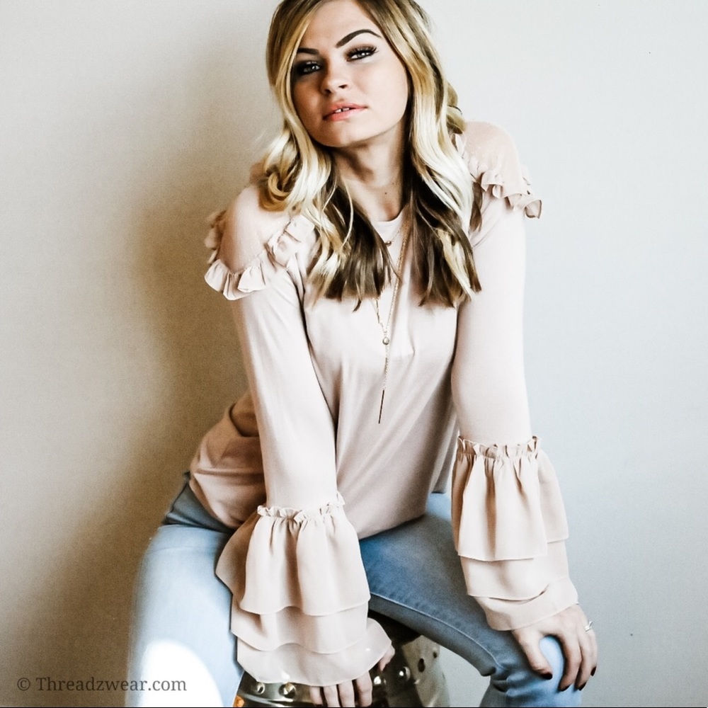 ✨JUST IN✨ROMANTIC BOHEMIAN RUFFLED BLOUSE